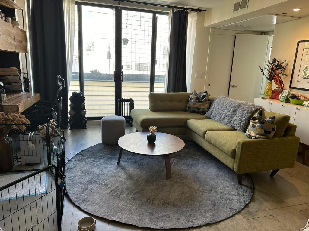 Living room in a San Francisco home after a professional house cleaning